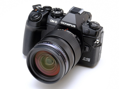 OLYMPUS OM-D E-M1 Mark III ボディ-