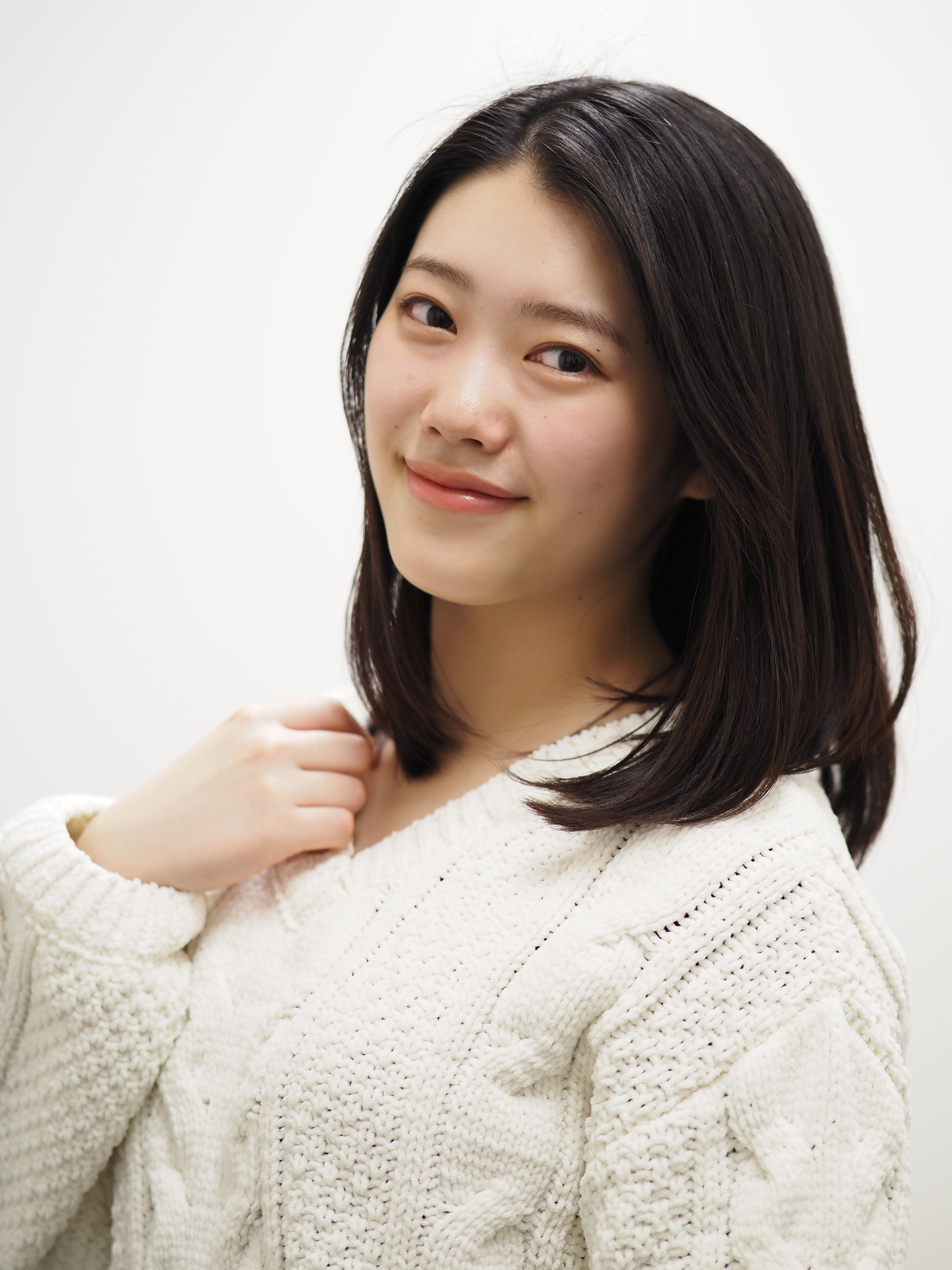 E-M1 Mark III　M.ZUIKO DIGITAL ED 45mm F1.2 PRO　ISO 200　F1.2　1/80秒　モデル：川端紗也加