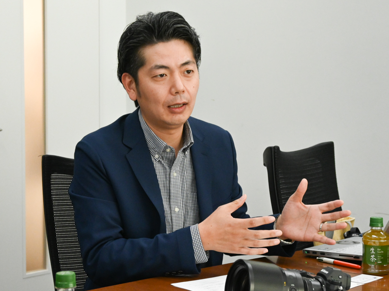 商品企画担当の石上氏