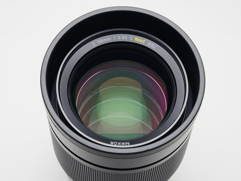 フードを装着すると、繰り出す部分が守られる