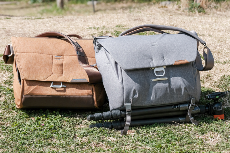 左側が旧モデル。右が新モデルのV2