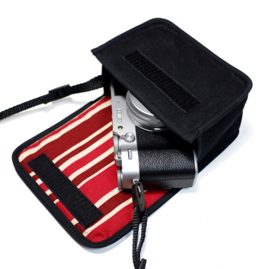 ブラック・ボルドーストライプ