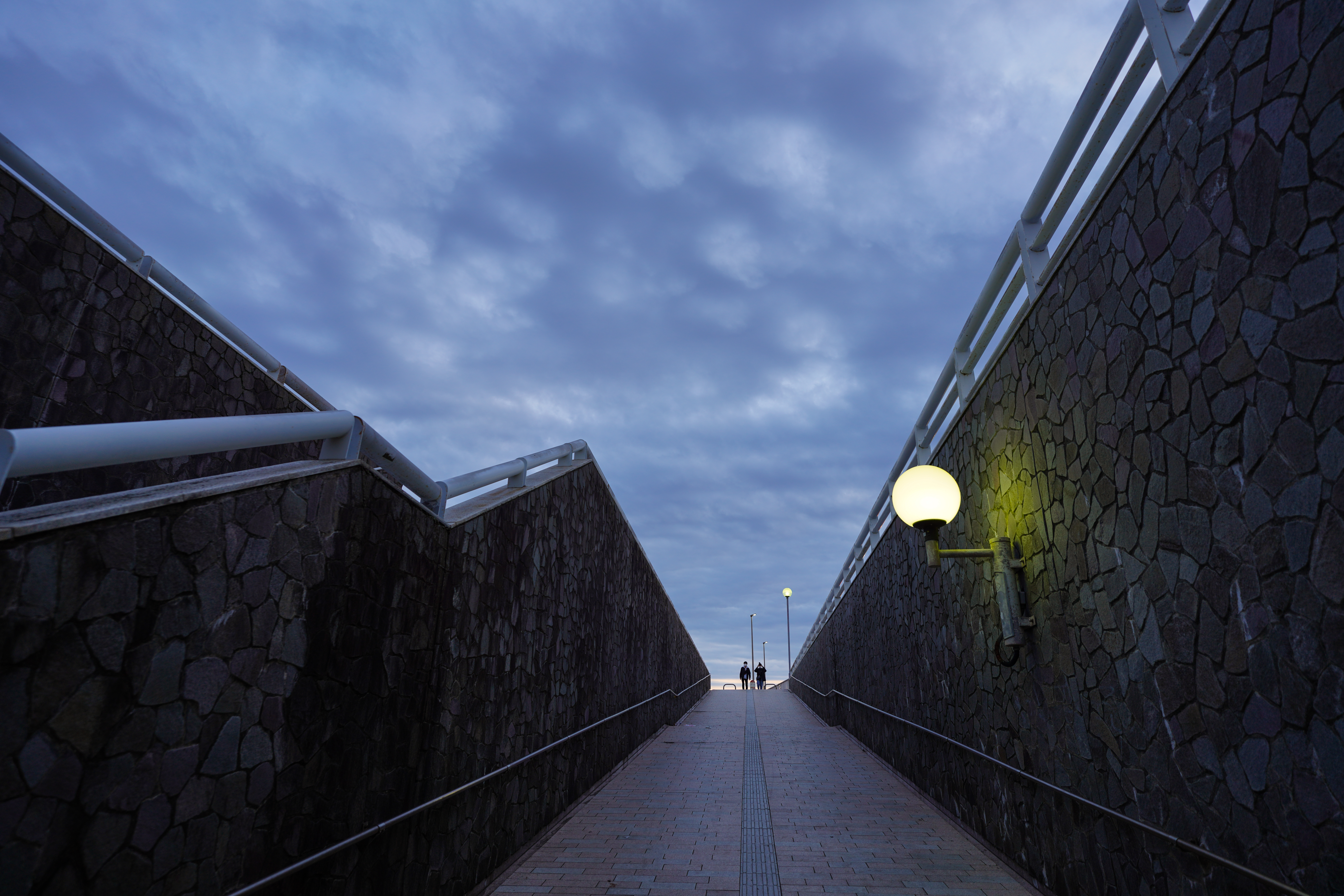 α7R IV / FE 20mm F1.8 G / 絞り優先AE（F2.8・1/50秒・-0.5EV）/ ISO 100