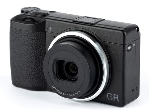 ■極上品■ RICOH GR Ⅲ ショット数『8232』回 #325 カメラの八百富｜RICOH リコー GR III X が新発売 !!! 本日より