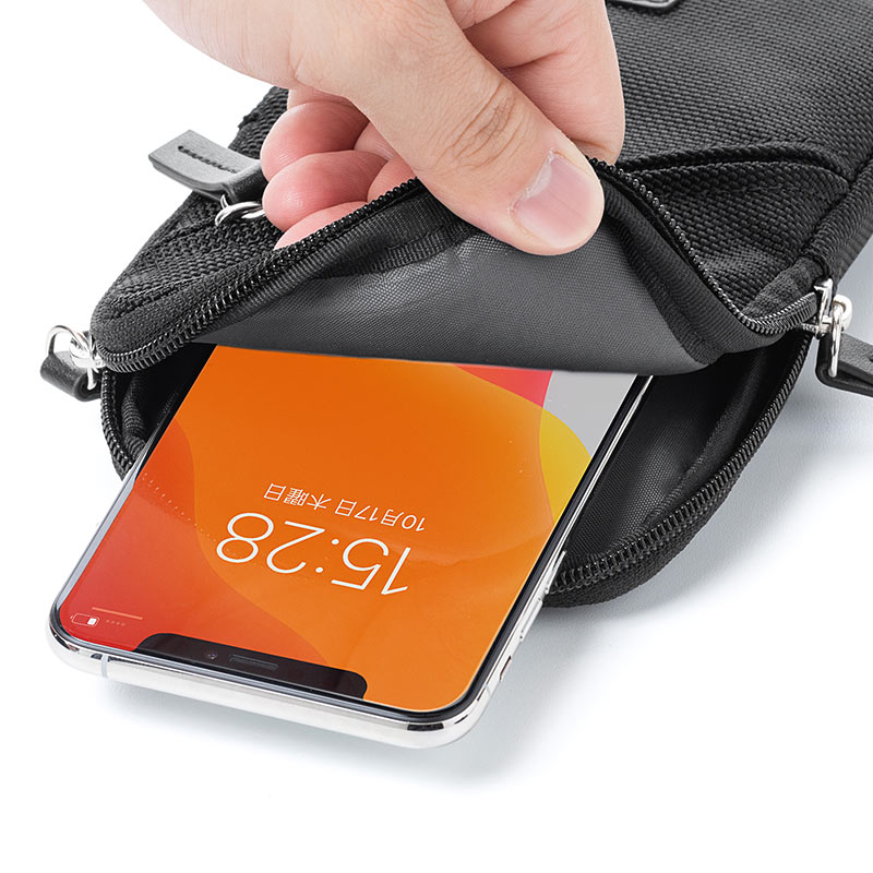 200-BAGOP2シリーズは、スマートフォンが1台収納可能