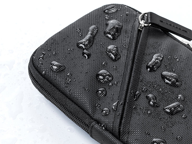 WPモデルは耐水加工生地を採用