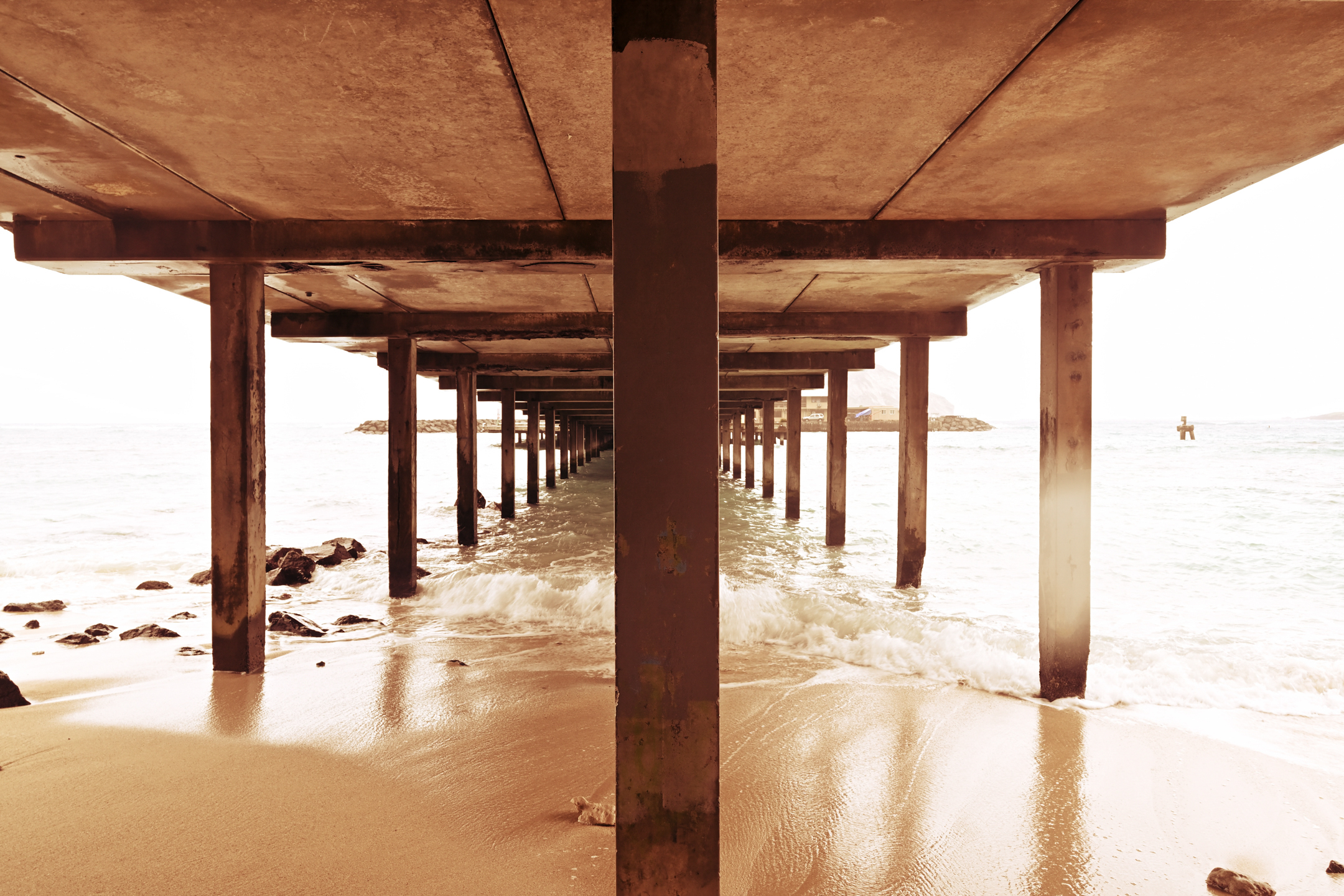 レッドを濃度50で適用<br><span class="fnt-85">ニコンZ 50＋NIKKOR Z DX 16-50mm f/3.5-6.3 VR（16mm：24mm相当） / マニュアル露出（F6.3・1/50秒・+0.3EV） / ISO 200 / WBオート</span>