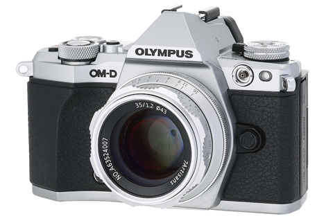 APS-C用MFレンズ「7Artisans 35mm F1.2」にシルバーが追加 - デジカメ