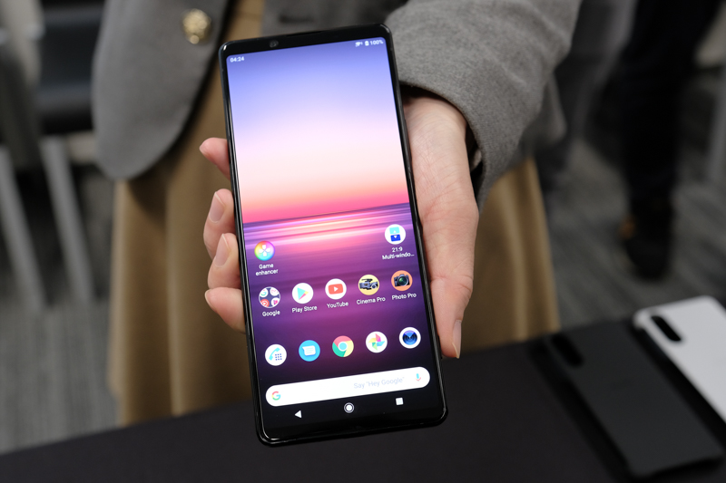 Xperia1 II（ブラック）。写真はグローバルモデル