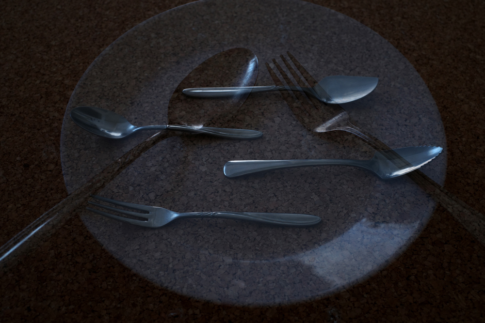 RICOH GR III / プログラムAE（F4.5・1/15秒・-1.3EV） / ISO 200 / WB：白色蛍光灯 / イメージコントロール：ポジフィルム調 / 35mmクロップ