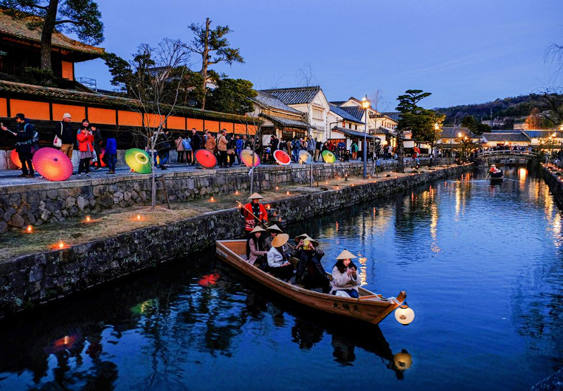 交通総合文化展2019 写真部門―新日本観光写真―国土交通大臣賞「川面に映える」（撮影：臼井寛）