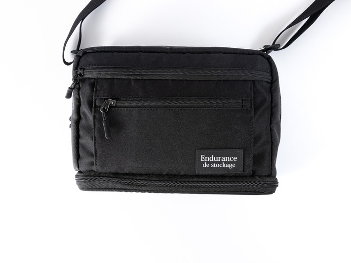 底部ジッパーにより拡張する