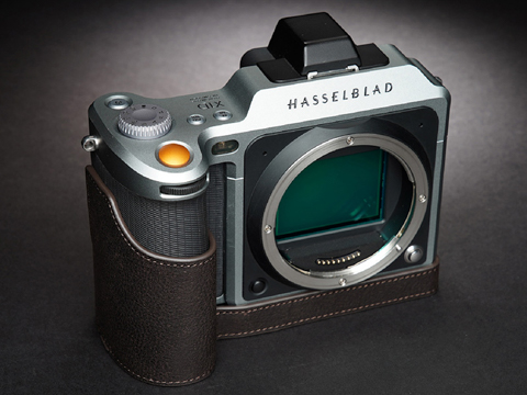 本革 新品 カメラケース Hasselblad X1D/X1DⅡ用 Hasselblad X1D II 50Cなどに対応したレザーカメラケース - デジカメ Watch