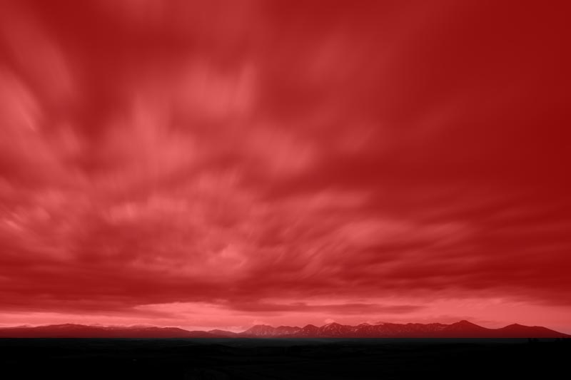 （赤色の部分がフィルターの効果が出ている箇所）