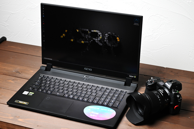 今回試用したAERO 17 HDR。強力なスペックを薄型の17.3インチ筐体に収めたハイパフォーマンスモデルだ。