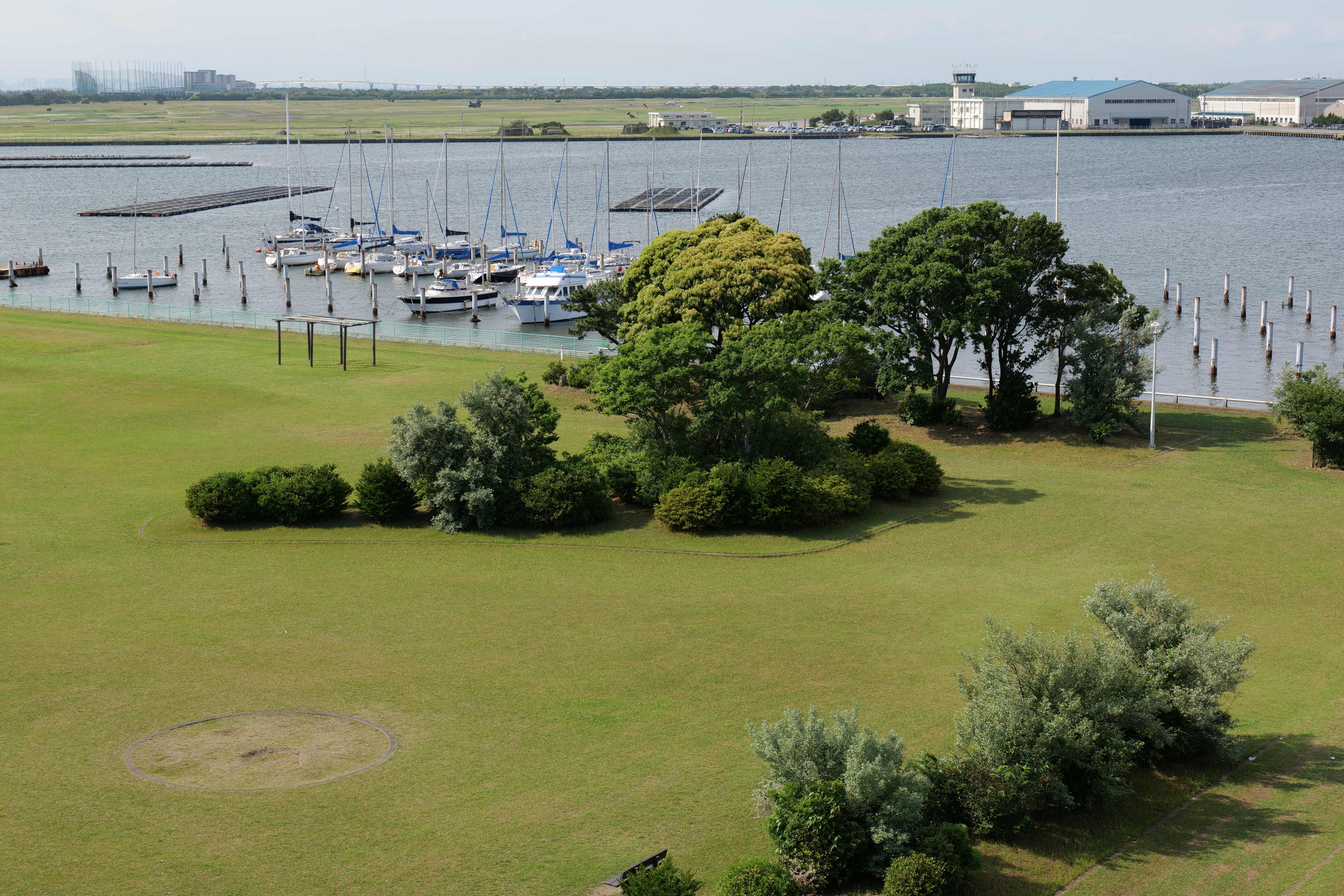 <span class="fnt-85">LUMIX S1＋LUMIX S 20-60mm F3.5-5.6（59mm） / 絞り優先AE（F8・1/200秒・±0EV） / ISO 100</span>