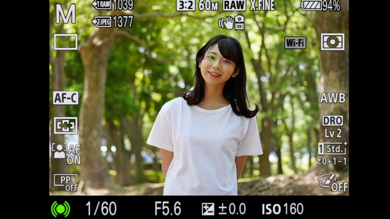 カメラ側の瞳AF機能に対応する。