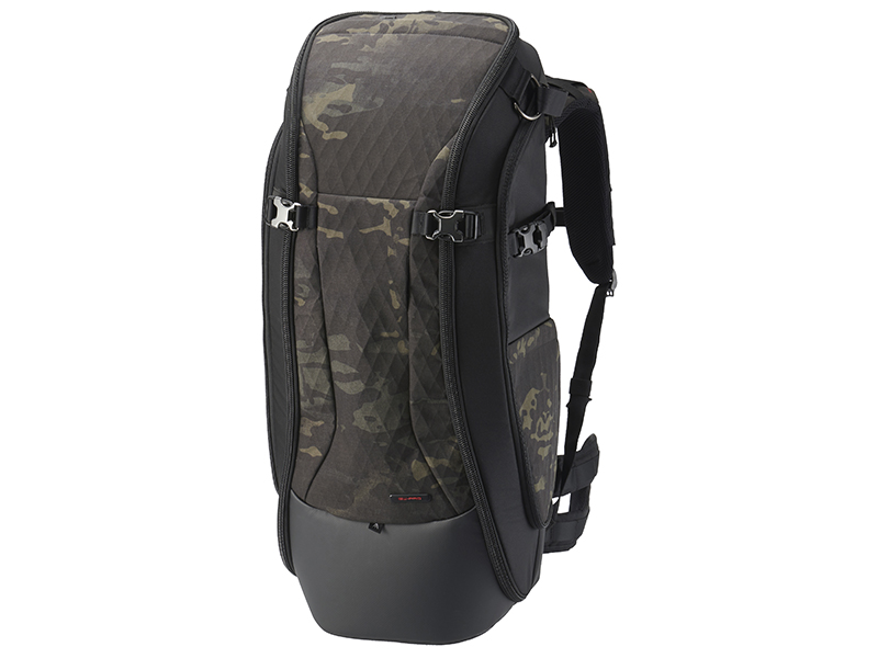 GW-PRO REDレンズバックパック02。カラーは「カモ」。他に「ブラック」もラインナップ。