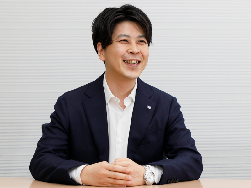 センサーを担当した三本杉英昭氏（主任研究員／イメージコミュニケーション事業本部 ICB開発統括部門 ICB統括第三開発センター）