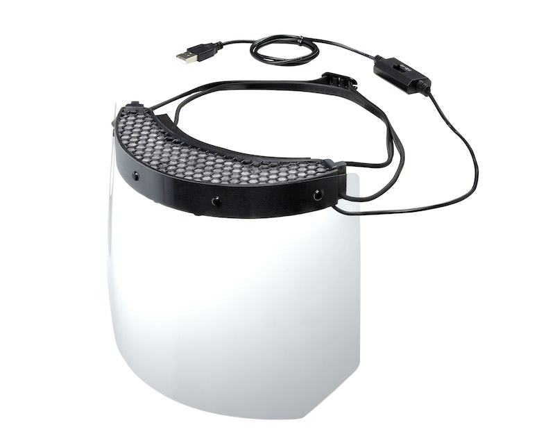 同社が開発したファン付きバイザー（付属の透明シールド装着時）