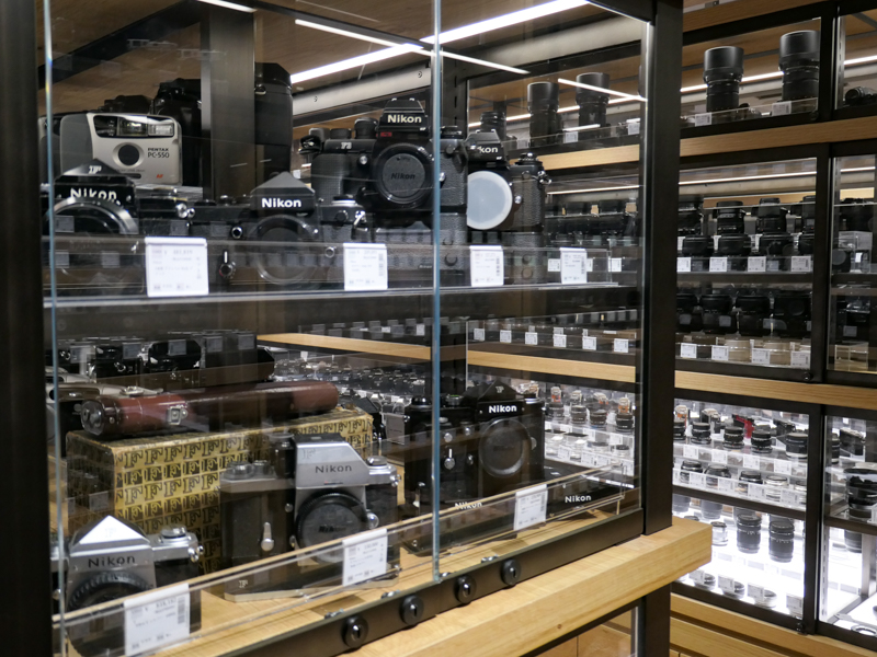 中古フィルムカメラのコーナー。