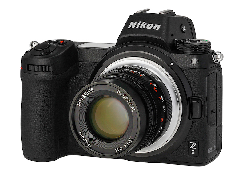 ニコンZマウントカメラへの装着例。