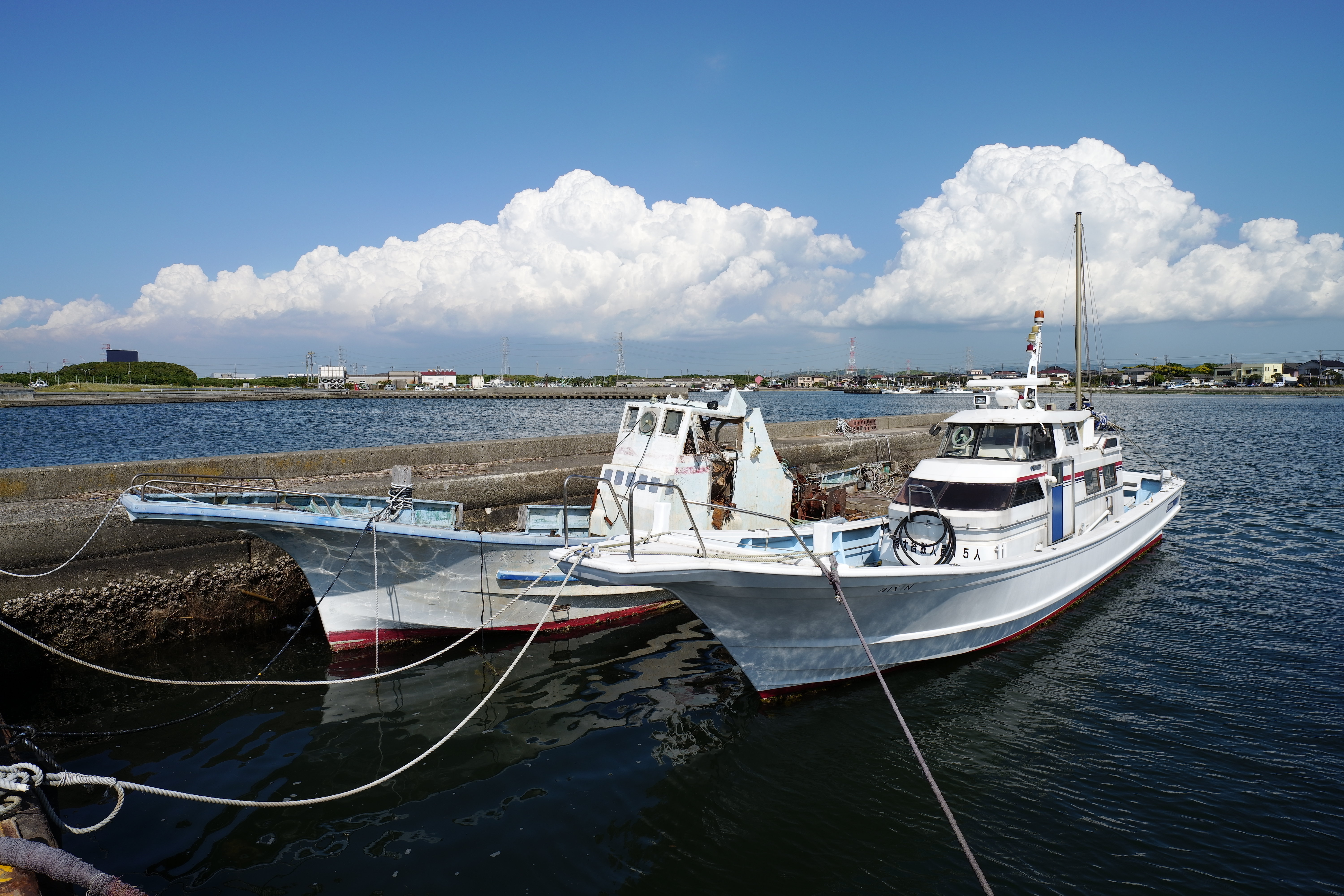 SIGMA fp / LUMIX S 20-60mm F3.5-5.6（20mm） / 絞り優先AE（F11・1/200秒・+0.3EV） / ISO 100