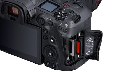 キヤノン、4,500万画素ミラーレスカメラ「EOS R5」を7月下旬発売。約50