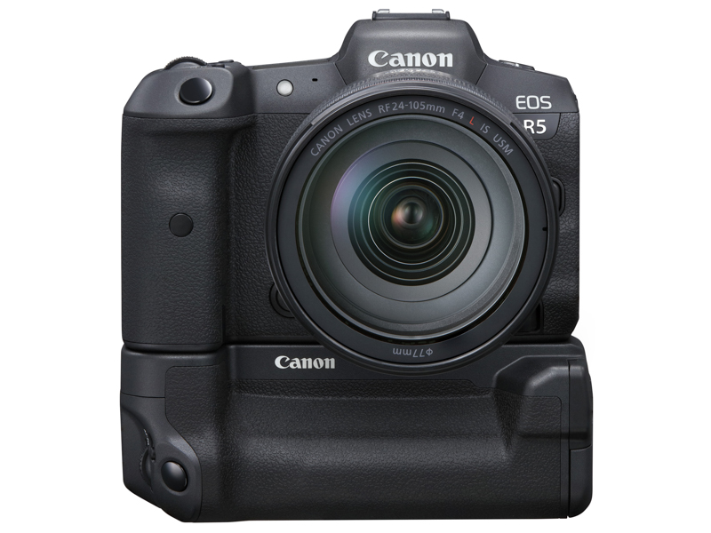 <center>EOS R5に装着した状態</center>