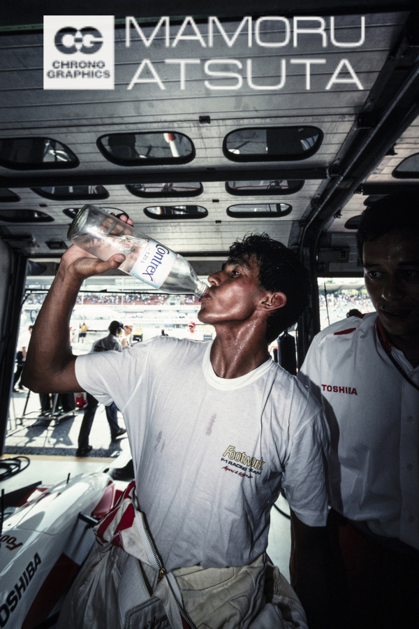 EOS-1 HS　EF20-35mm F2.8L（F5.6・1/250秒）KR　ストロボ