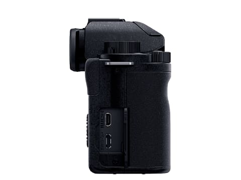 パナソニック、マイクロフォーサーズ機「LUMIX G100」を8月に