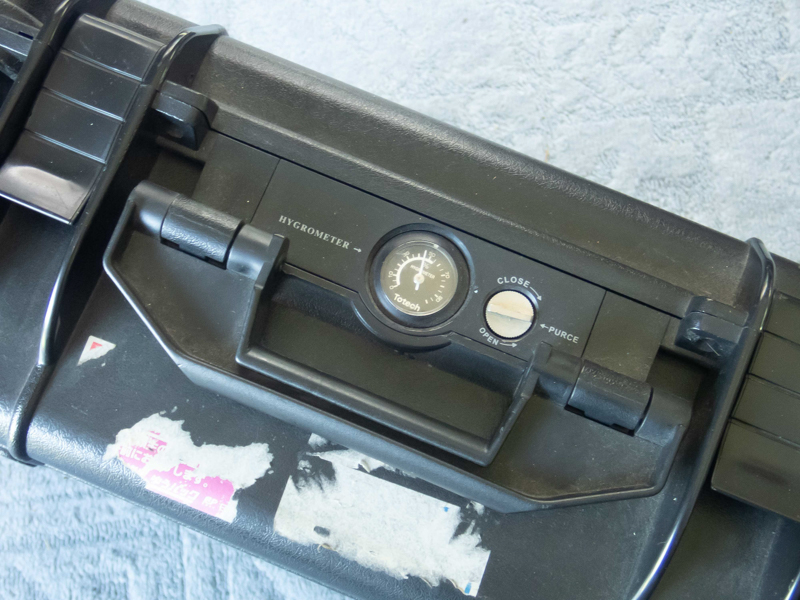 外形は一緒。調圧バルブに違い