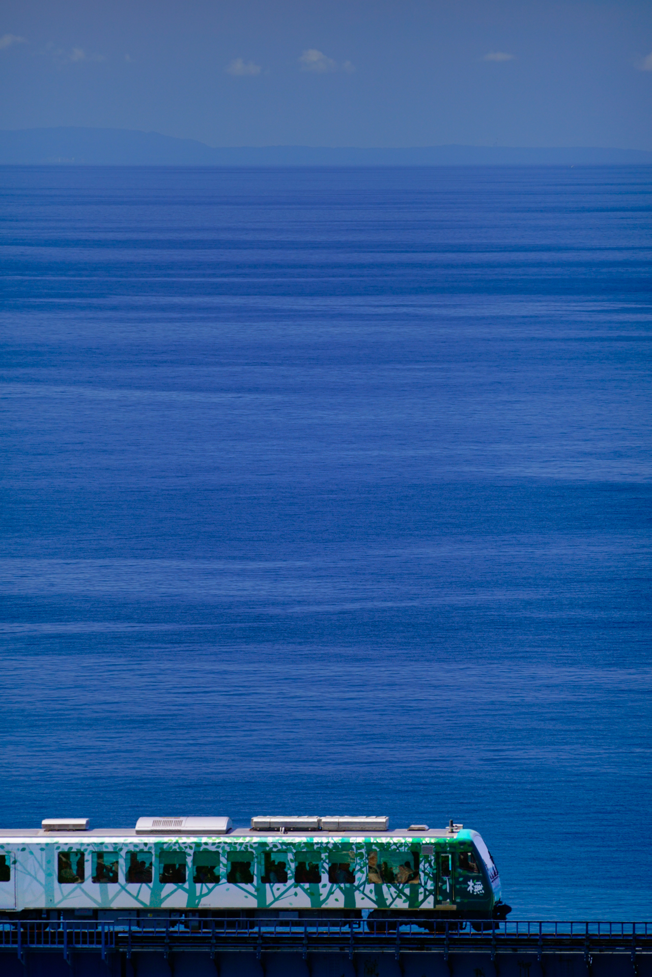 ソニーα7R II　FE 70-300mm F4.5-5.6 G OSS（300mm）　マニュアル露出（F5.6、1/500秒）　ISO 400　WB:太陽光