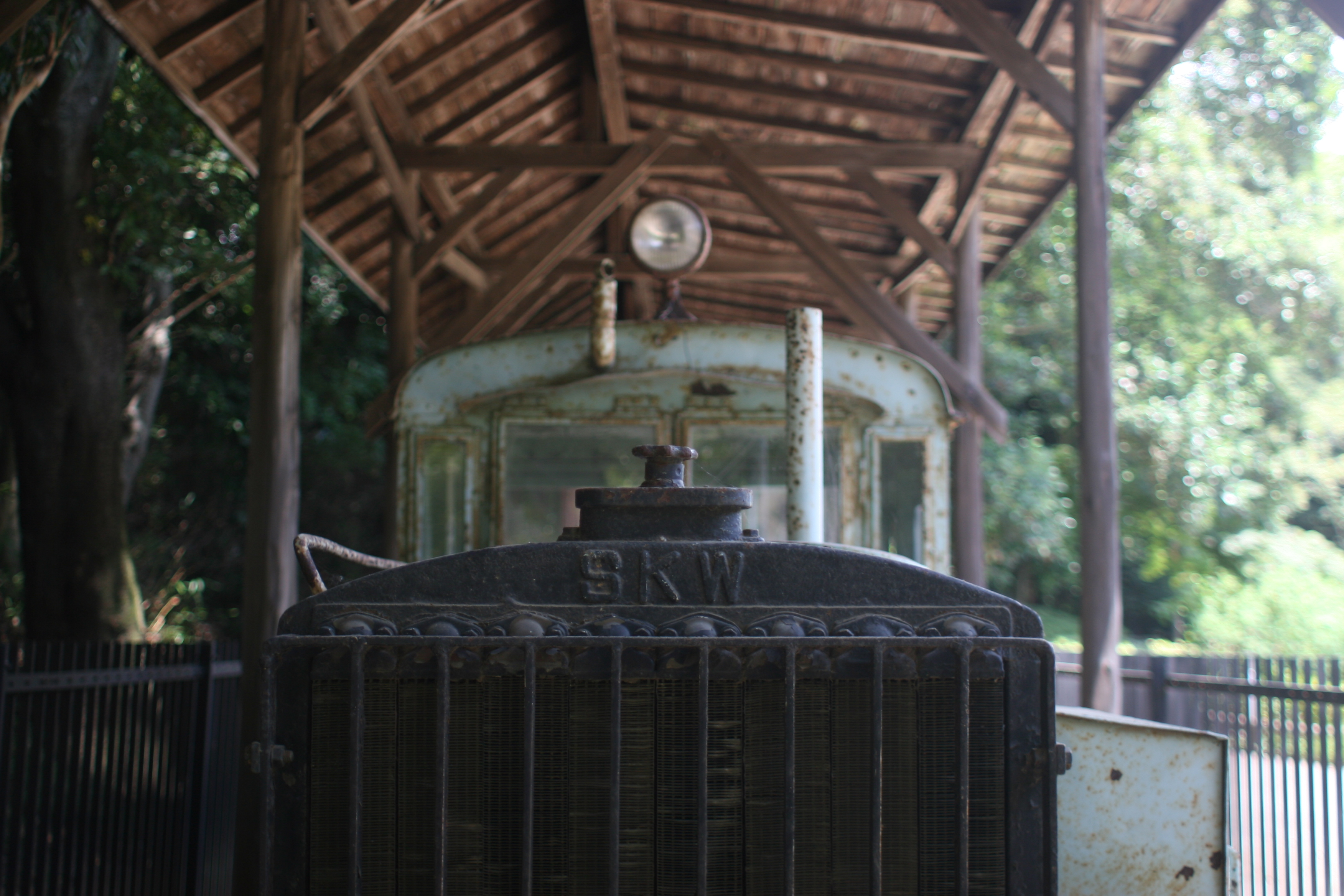 参考までに、こちらはEOS 30Dで同じ場所から撮影したもの。APS-Cなので画角は狭くなるが、案外写りはいい