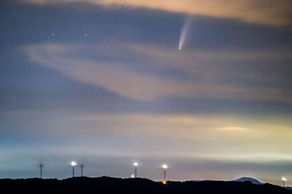 撮影：北山輝泰<br><span class="fnt-85">α7 III / FE 135mm F1.8 GM / 135mm / マニュアル露出（48秒・F1.8） / ISO 3200</span>