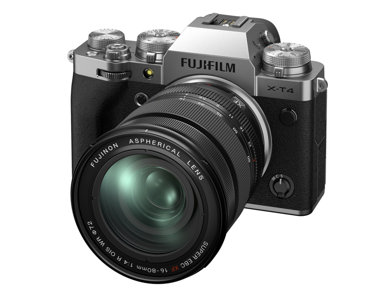 EISA CAMERA OF THE YEAR 2020-2021に選ばれたFUJIFILM X-T4。