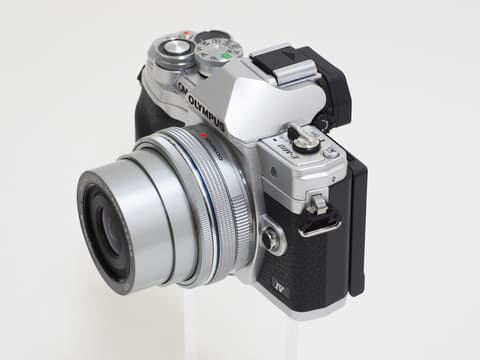 写真で見るオリンパス「OM-D E-M10 Mark IV」 - デジカメ Watch