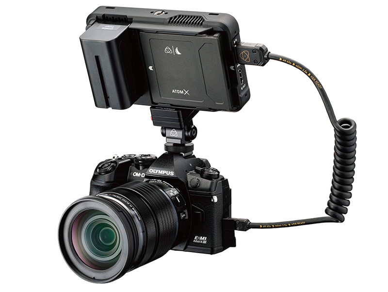 「OM-D E-M1 Mark III」にATOMOS社製「NINJA V」を装着