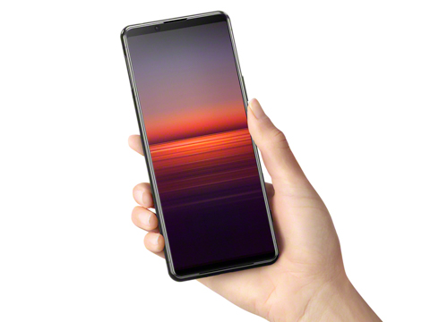 ZEISSレンズ搭載のトリプルカメラスマホ「Xperia 5 II