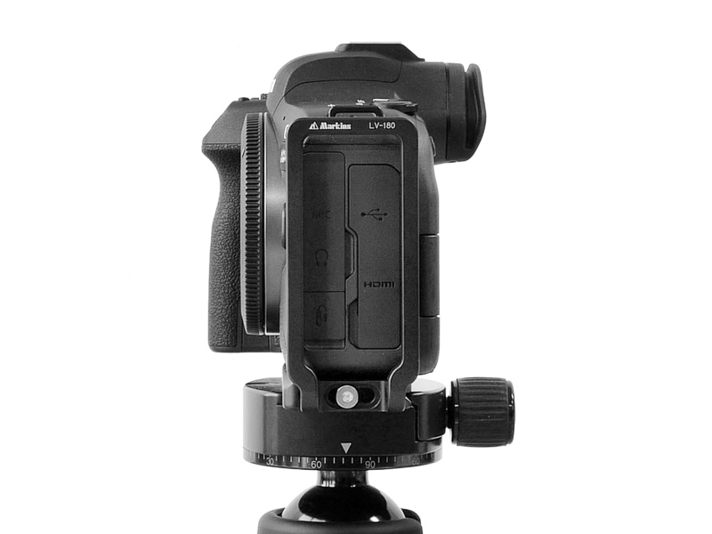 参考：PC-R5にLV-180を装着したところ。