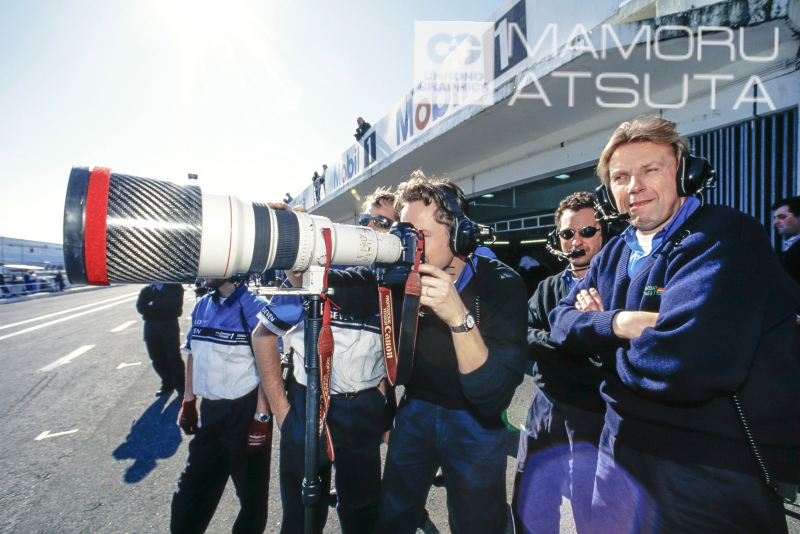 EOS-1N HS　EF17-35mm F2.8L USM（F10・1/250秒）KR ストロボ