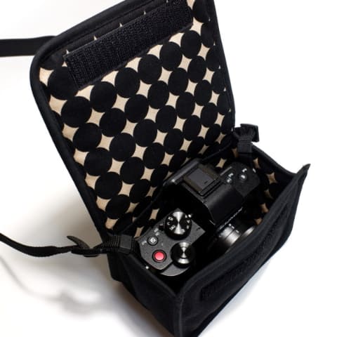 LUMIX G100 THE NORTH FACE カメラケース付きセット suono、「LUMIX G100」用の帆布製カメラケース - デジカメ Watch