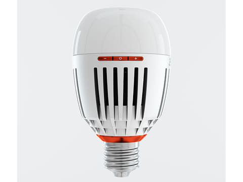 Aputure、マルチカラーの電球型LEDライト「Accent B7c」 - デジカメ Watch