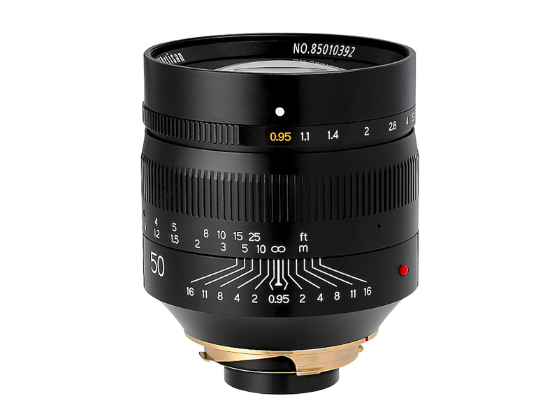 TTArtisan 50mm f/0.95 ASPH。9月1日発売。国内正規代理店の焦点工房では8万8,200円（税別）で販売されている。