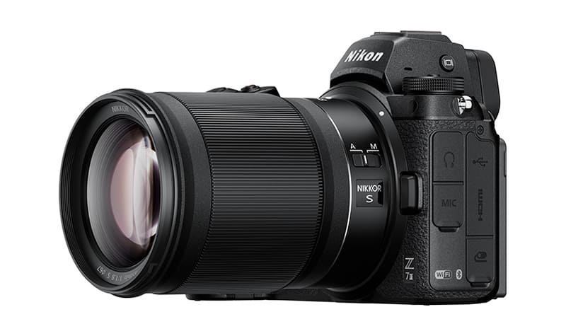 NIKKOR Z 85mm f/1.8 Sを装着