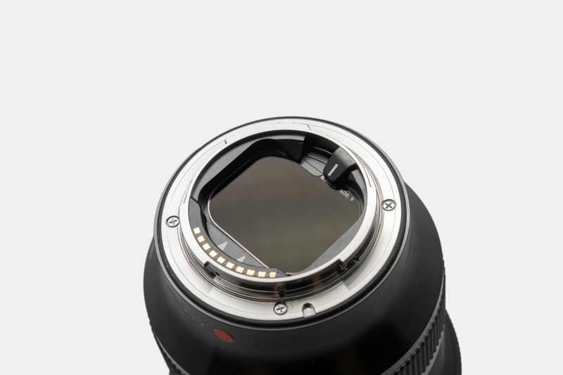 キット同梱のNDフィルターを取付後の状態。