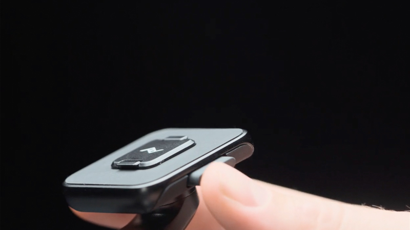 ハードロック対応マウントの爪は、クイックリリース式。