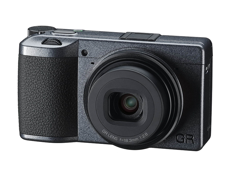 ブラックのリングキャップを取り付けたところ