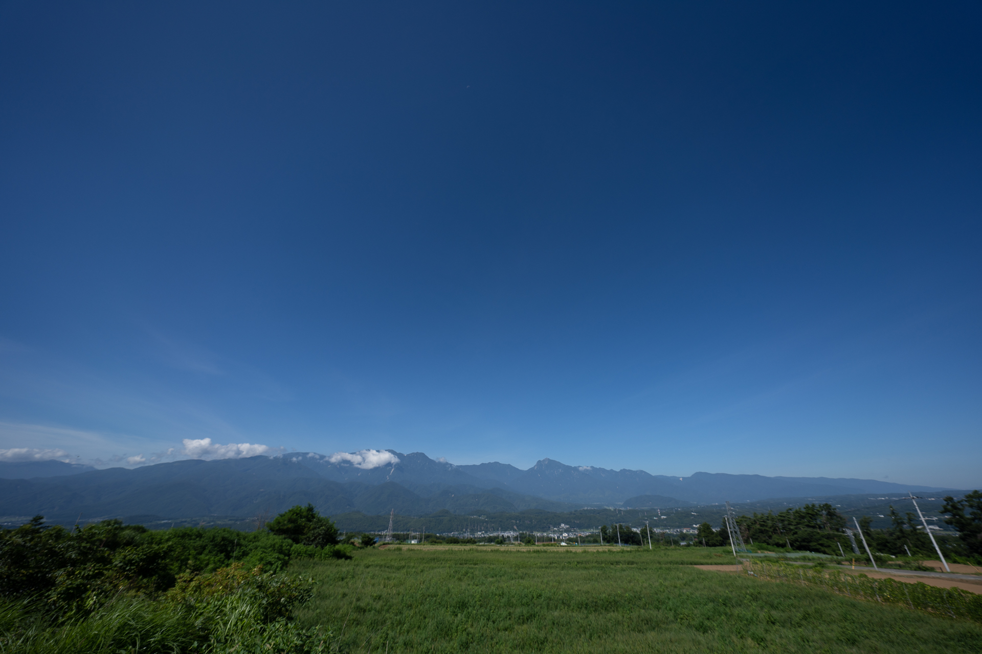 <span class="fnt-85">SONY α7R IV / FE 12-24mm F2.8 GM / 12mm / 絞り優先AE（F2.8、1/3,200秒・-0.7EV） / ISO 100 / WB：AUTO</span>