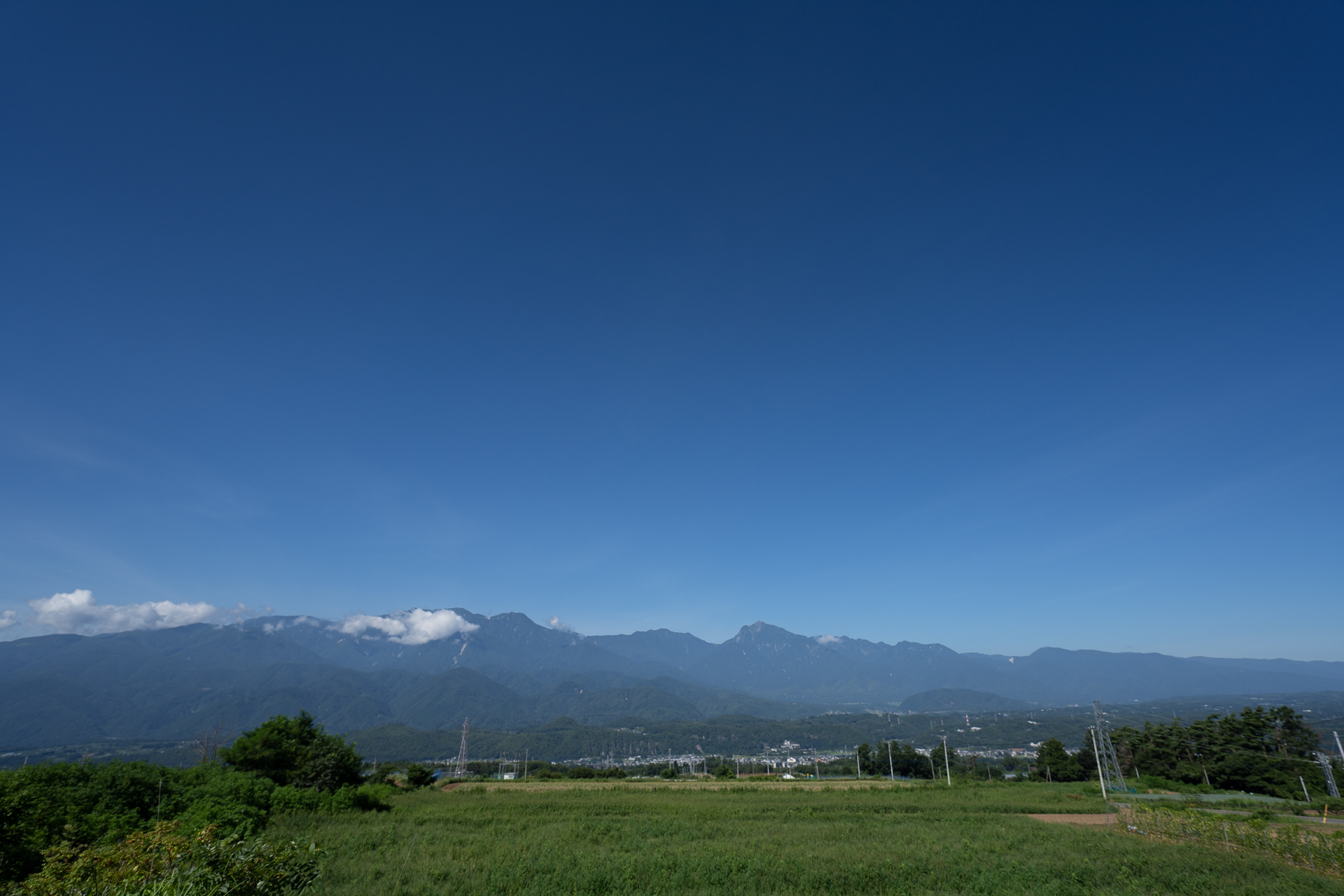 <span class="fnt-85">SONY α7R IV / FE 12-24mm F2.8 GM / 18mm / 絞り優先AE（F2.8、1/3,200秒・-0.7EV） / ISO 100 / WB：AUTO</span>